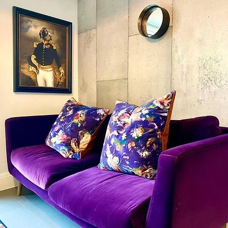 Stunning Apartment - 1 Minute Walk To Poole Quay - Great Location - Free Parking - Fast Wifi - Smart Tv - Newly Decorated - Sleeps Up To 2! Close To Poole & Bournemouth & Sandbanks Eksteriør billede